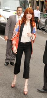 Florence Welch feet photo thumbnail