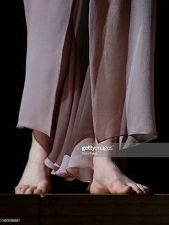 Florence Welch feet photo thumbnail