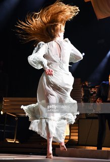 Florence Welch feet photo thumbnail