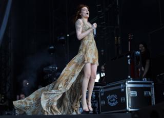 Florence Welch feet photo thumbnail