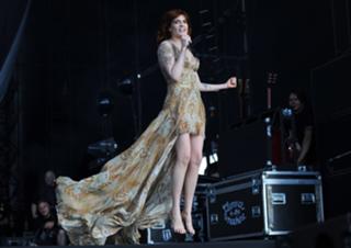 Florence Welch feet photo thumbnail