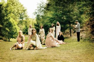 Florence Welch feet photo thumbnail