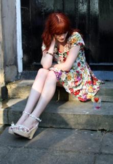 Florence Welch feet photo thumbnail