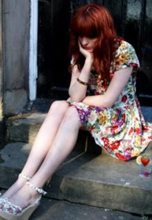 Florence Welch feet photo thumbnail