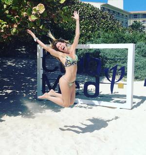 Florencia Bertotti feet photo 5