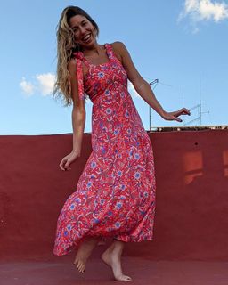 Florencia Bertotti feet photo 1