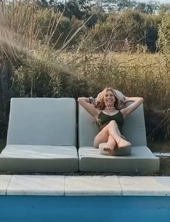 Florencia Bertotti feet photo 2