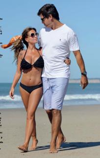 Florencia Peña feet photo thumbnail