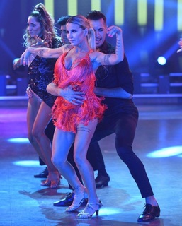 Florencia Peña feet photo thumbnail