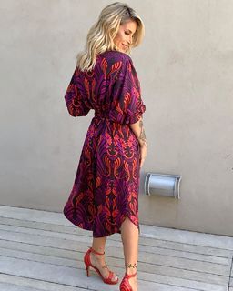 Florencia Peña feet photo thumbnail