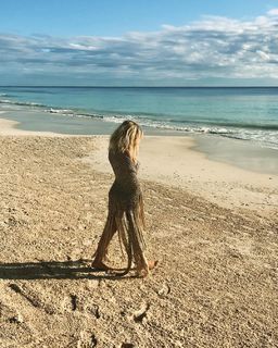 Florencia Peña feet photo thumbnail