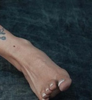 Florencia Peña feet photo thumbnail