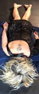 Florencia Peña feet photo thumbnail