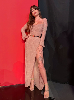 Florencia Peña feet photo thumbnail