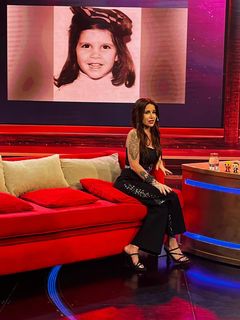 Florencia Peña feet photo thumbnail