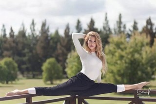Florencia Vigna feet photo 8