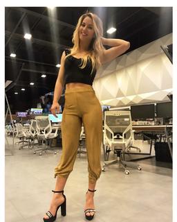 Florencia Vigna feet photo 2