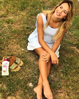 Florencia Vigna feet photo 19