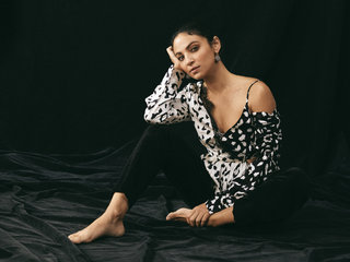 Floriana Lima feet photo 2