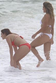 Flávia Alessandra feet photo thumbnail