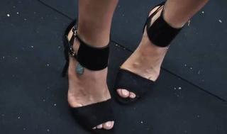 Flávia Alessandra feet photo thumbnail