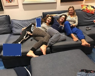 Flávia Alessandra feet photo thumbnail