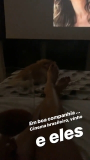 Flávia Alessandra feet photo thumbnail