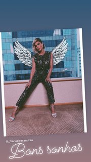 Flávia Alessandra feet photo thumbnail