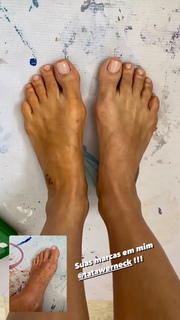 Flávia Alessandra feet photo thumbnail