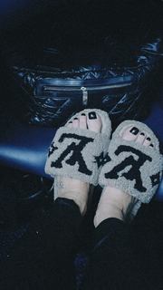 Flávia Alessandra feet photo thumbnail