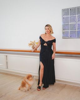 Flávia Alessandra feet photo thumbnail