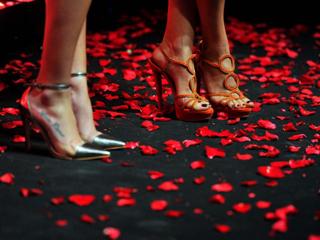 Flávia Alessandra feet photo thumbnail