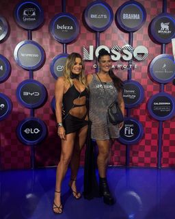 Flávia Alessandra feet photo thumbnail