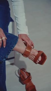 Flávia Alessandra feet photo thumbnail