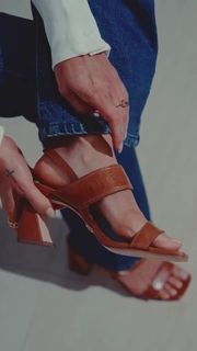 Flávia Alessandra feet photo thumbnail