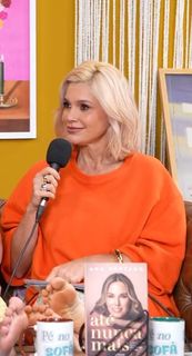 Flávia Alessandra feet photo thumbnail