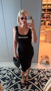 Flávia Alessandra feet photo thumbnail