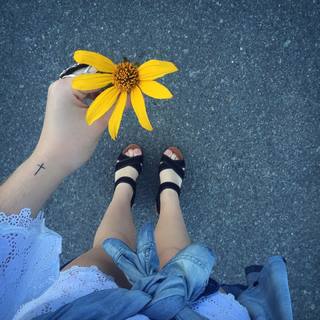 Flávia Charallo feet photo 1
