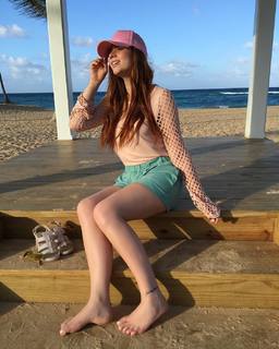 Flávia Charallo feet photo 15