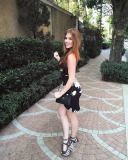 Flávia Charallo feet photo 9