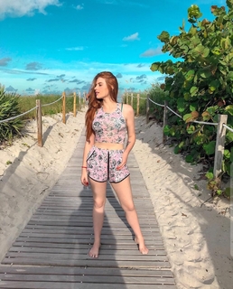 Flávia Charallo feet photo 12