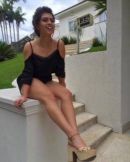 Flávia Pavanelli feet photo 14
