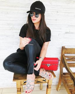 Flávia Pavanelli feet photo 17