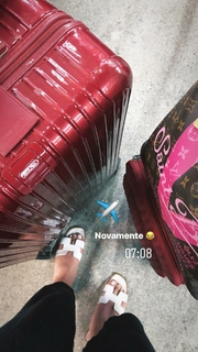 Flávia Pavanelli feet photo 2