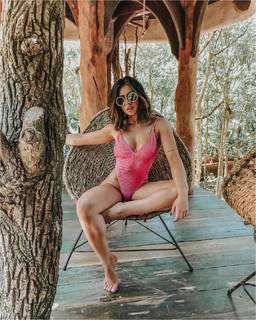 Flávia Pavanelli feet photo 11
