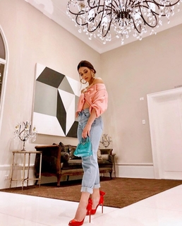 Flávia Pavanelli feet photo 3