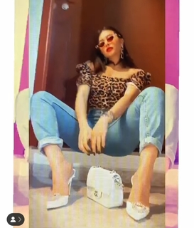 Flávia Pavanelli feet photo 11