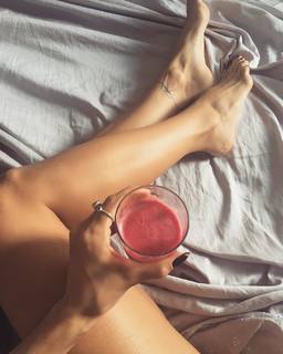 Flávia Viana feet photo 2