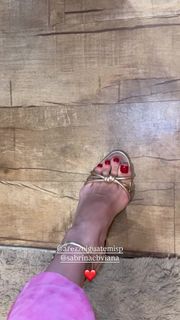 Flávia Viana feet photo 7
