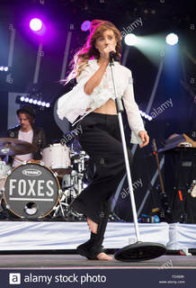 Foxes feet photo 6